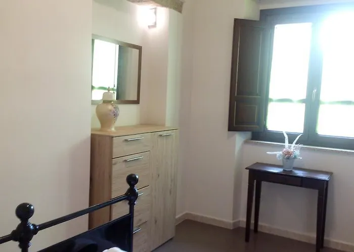 ゲストハウス Carpe Diem Gonnosfanàdiga